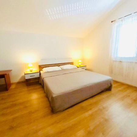 Rooms Viskic Раб Экстерьер фото